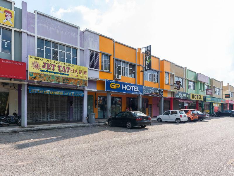 Golden Pearl Hotel Near Universiti Tun Hussein Onn Malaysia Uthm Batu Pahat Exterior photo